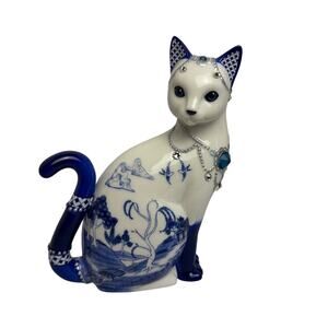 VTG Sparkling Blue Willow Cat porcelain with swarovski crystals. Figurine